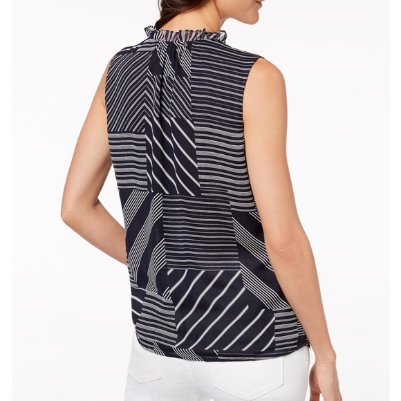 Tommy Hilfiger top - Picture 2 of 6